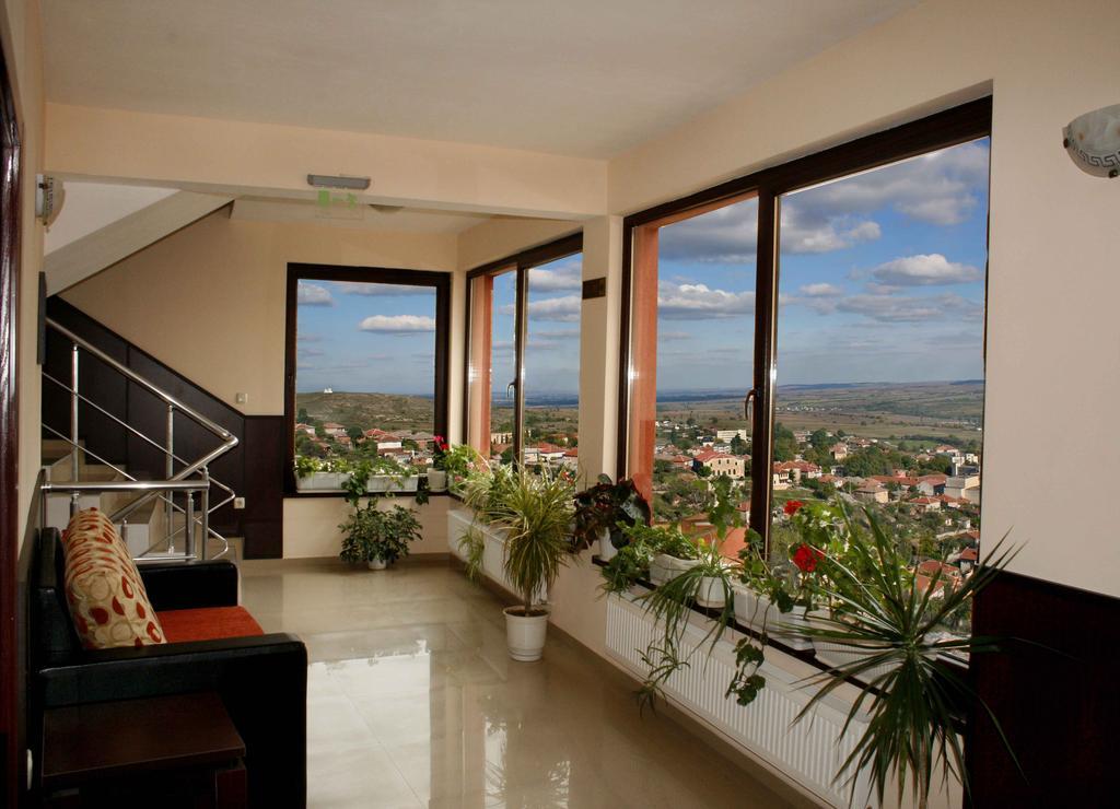 Hotel Armira Family